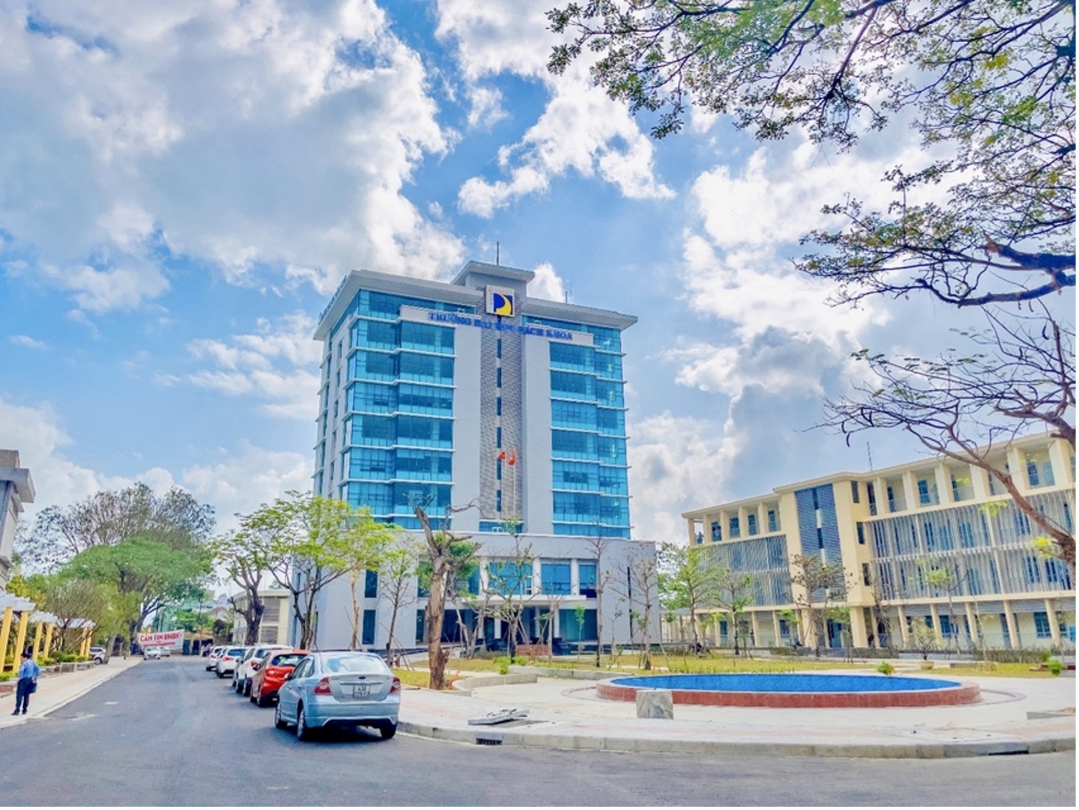 10 highlights, outstanding events in 2021 University of Science and Technology - The University of Danang